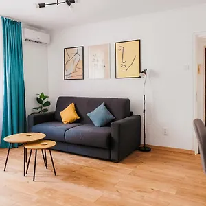 Cozy Ultracentral Universitate Square Appartamento Bucarest