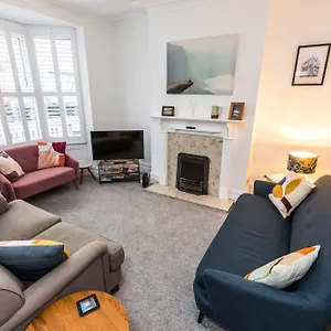  Holiday home Letaway - Yonge's Place United Kingdom